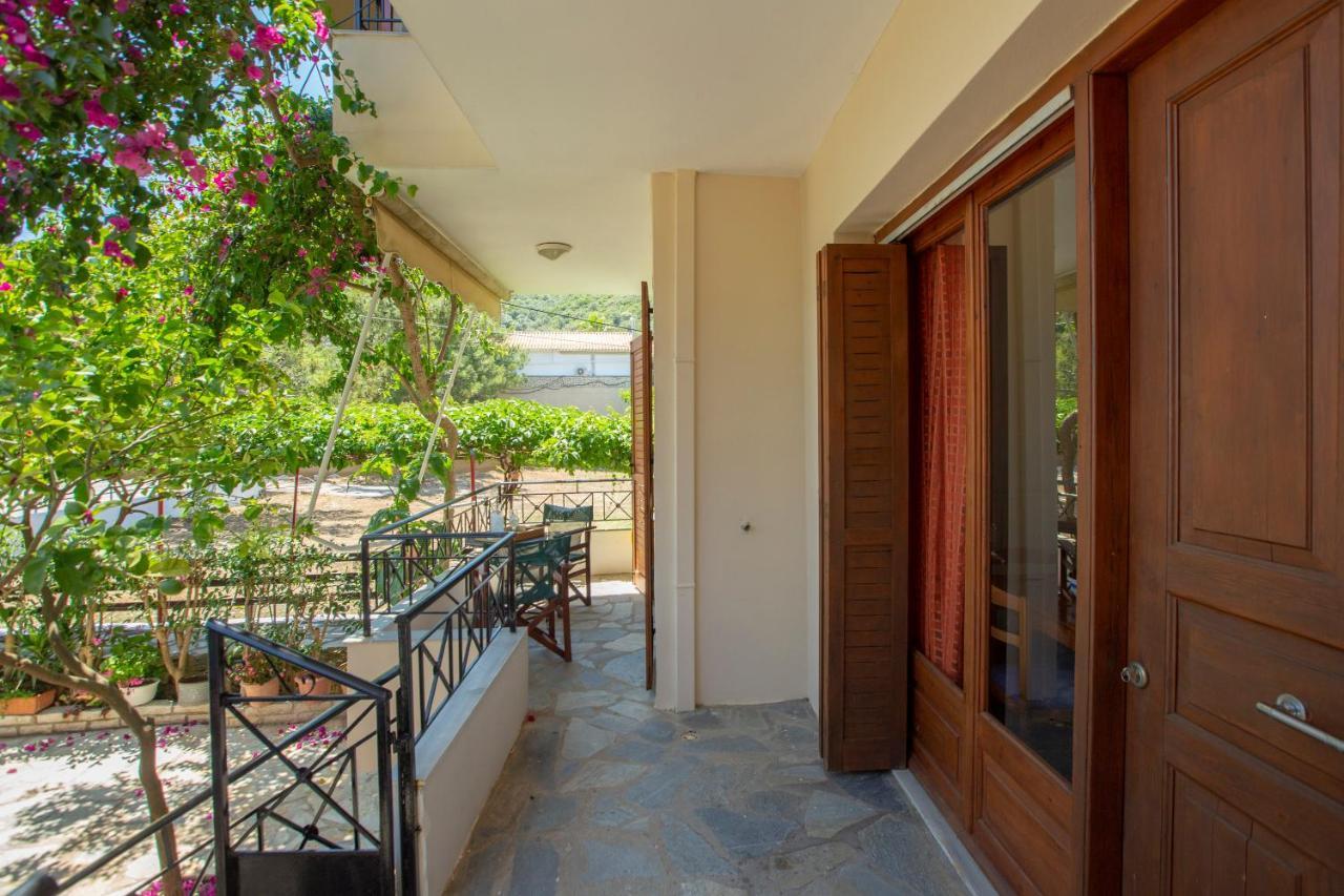מיקרוס גיאלוס Giapis Apartment מראה חיצוני תמונה